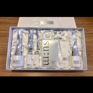 SUM37 Makeup - SUM37 White Award intensive whitening special set SUM37 Makeup - SUM37 White Award intensive whitening special set
